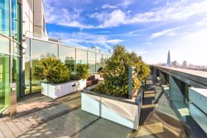 Luxury City View AirCon Balcony Rooftop Panoramic London Heated Floor - 1000MB Wi-fi, minutes from Sky Garden