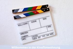 Kinofilmwohnung mit großem Dachgarten im Gästehaus Graf-Schmelzer - 3hvězdičkové hotely ve městě Trittenheim