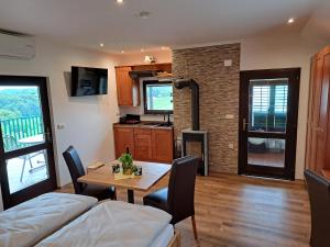 Romantisches Kellerstöckl - Jeruzalem 