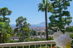 Appartements Spacious 1-Br with Sea View Residence with Pool Cannes : photos des chambres