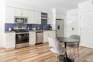 Blueground Pleasant Hill balcony nr Park SFO-1906