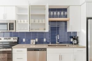 Blueground Pleasant Hill balcony nr Park SFO-1906