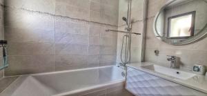 Maisons de vacances Mas lysis : photos des chambres