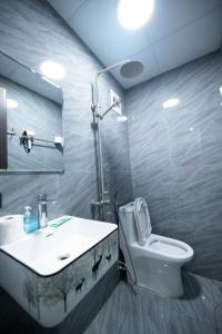 Hóng Homestay - 79 Dương Quảng Hàm