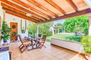 Villa Perez by Villa Plus