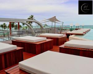 LM Setai Yacht Cabo Branco