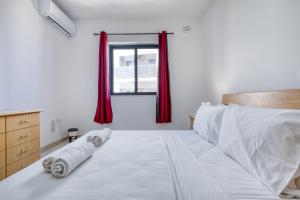 Spacious 3-Bedroom Apartment in StPauls