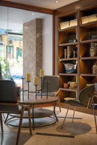 Hanoi E Central Luxury Hotel