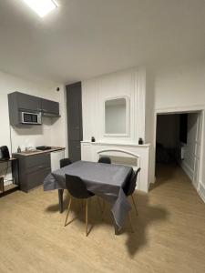 Appartements La cle de Fa 4 meuble cosy au coeur de la cite Vauban : photos des chambres