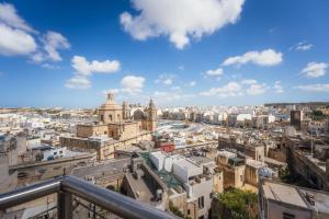 Balanzones Creative Penthouse