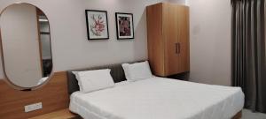 PubliQ Luxury Stays KPHB