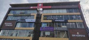 PubliQ Luxury Stays KPHB