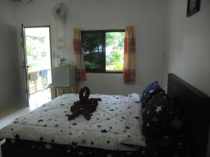 Baansanook Resort & Swimming Pool