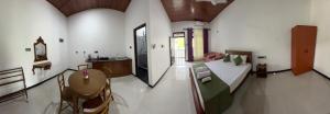 Villa Namal near Madu River and Beach AC Units,kitchen