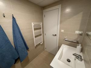 Apartamento en Mar de Pedra, con vistas al castillo by beBalmy