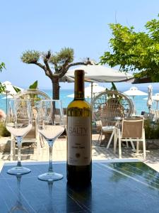 Salty Sea View Apartments