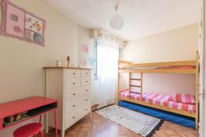 Le Roc dEmbrun - proche Lac de Serre-Ponçon