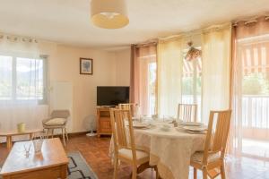 Le Roc dEmbrun - proche Lac de Serre-Ponçon