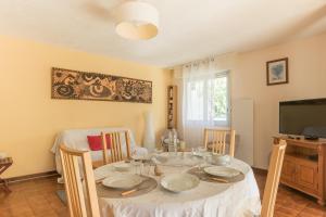 Le Roc dEmbrun - proche Lac de Serre-Ponçon