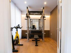 Villa Windsor 5BR With Heated Pool, Jacuzzi, Gym, Sauna and Cinema Room