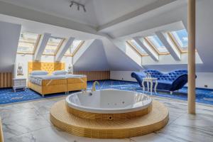 Czeczotka Palace Apartments