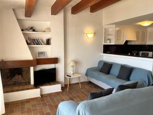 Es CASTELL 2 7 by SOM Menorca