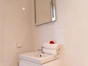 Apartment Wohnung Garten 1 Seeblick by Interhome