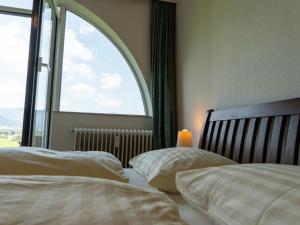 Apartment Wohnung Garten 1 Seeblick by Interhome