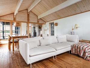 Holiday Home Huset på Udden by Interhome