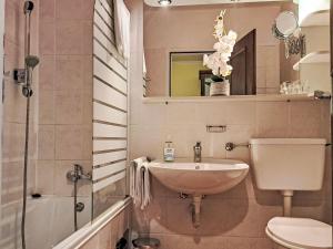 Apartment Wohnung 414 Bergblick by Interhome