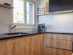 Apartment Hortensia 10 by Interhome