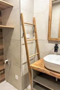 Apartment Ski&Bike Siréna-7 by Interhome