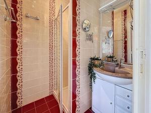 Maisons de vacances Holiday Home Villa Sel et Pins by Interhome : photos des chambres