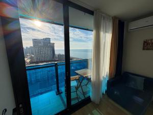 3bedroom Hotel Orbi city C block