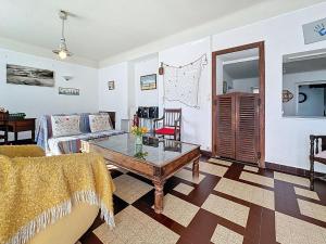 Maisons de vacances Holiday Home Les Volets Bleus by Interhome : photos des chambres