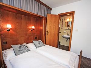 Holiday Home Chalet Alpin-2 by Interhome