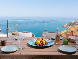 Apartment Bayviewhill Luxury free Spa & Padle by Interhome