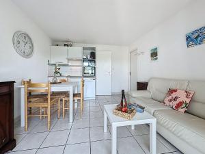 Apartment LOrée du Golf-3 by Interhome