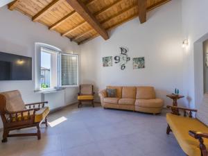 Apartment Casa del Pozzo by Interhome