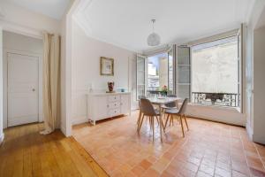 République Of City Paris