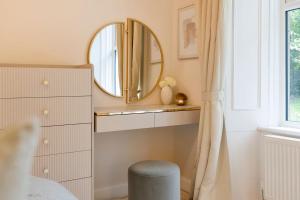 The Compact Caledonian Flat - Haymarket