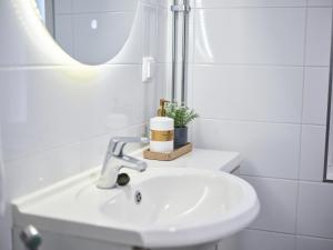 Cozy Apartment near Arktikum Science Center and Museum