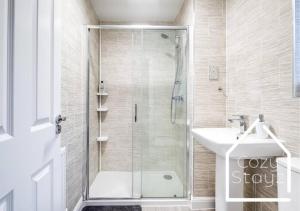 Newly Stunning City Centre Home by Cozy Stayz