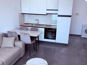 Rana Hedhun Seaside 1