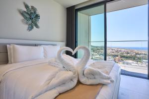 Contemporary City Staycation - 16th Floor Apartment