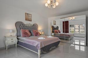 Silk Residence Next to Old Town