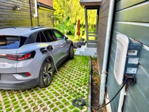 Pavillon Am Kurpark - Top bewertet von Familien! Zentral, modern, ruhig - mit Balkon, Schlitten, Grill, Parkplatz, Wallbox und inklusive Wäschepaket