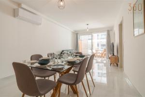 Lovely, fully equipped 2BR home 5 min from beach by360 Estates