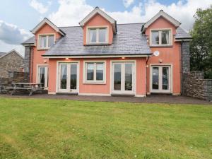 25 Ring of Kerry Golf Club Cottages