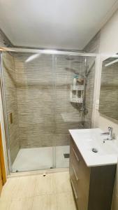 Apartamento en urbanizacion con piscina y jardin en Torrevieja 5 minutos de la playa